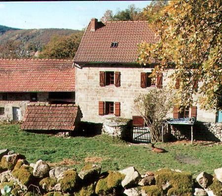 B&B Petite Ferme D'Autrefois Saint-Georges-Nigremont Exteriör bild